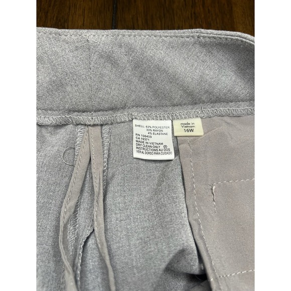 Liz Claiborne Gray Straight Leg Dress Pants Women's Size 16W - Picture 2 of 3